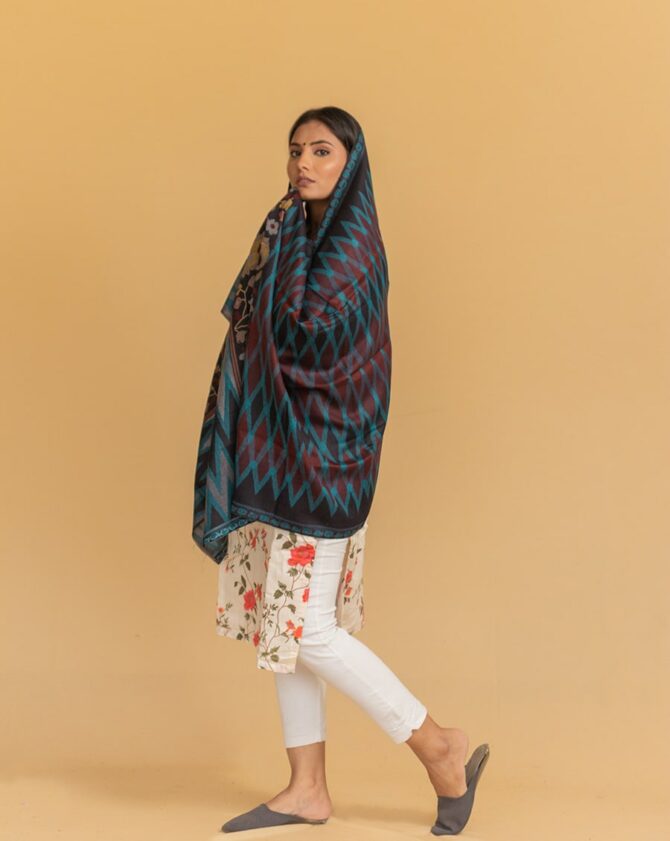 Pure Pashmina Full Kani Stole | Black Pashmina Stole Online | Kashmiri Stoles Online - Luxury Pashmina