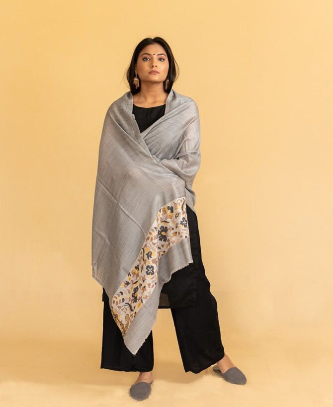 Pure Pashmina Stole with Kani Work Border | Best Pashmina Stoles Online | Original Pashmina Fabric - Luxury Pashmina