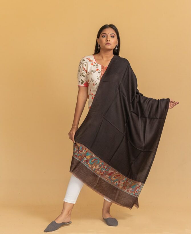 Pure Pashmina Stole with Kani Work Border | Black Pashmina Stole Online | Best Kashmiri Stoles Online - Luxury Pashmina