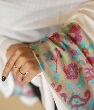 Pure Pashmina Stole with Kani Work Border | White Pashmina Stoles Online | Original Pashmina Fabric - Luxury Pashmina